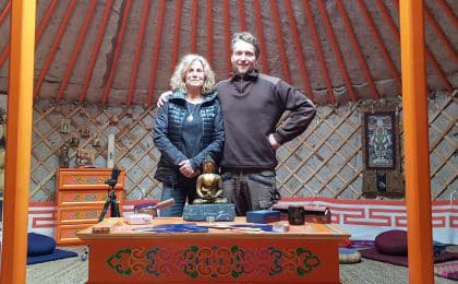 Laurence Dujardin et David Bourgeois ouvriront les portes de leur  "Jardin Zen", sur un parc d'un hectare situé à Saint-Guen près de Guerlédan dans les Côtes d'Armor