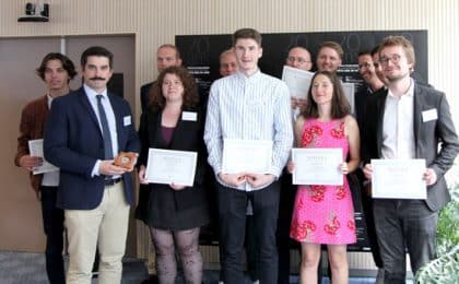 Remise des diplômes des 12 horlogers qualifiés. Au centre, Arthur Drouhard, major de la promo 2020-2022.