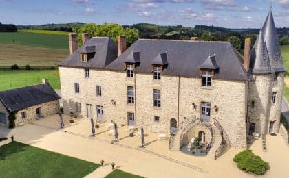 C’est au cœur de la commune de la Bouexière, à 20km au sud de Rennes que se situe le château du Bertry.