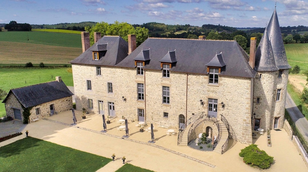 C’est au cœur de la commune de la Bouexière, à 20km au sud de Rennes que se situe le château du Bertry.