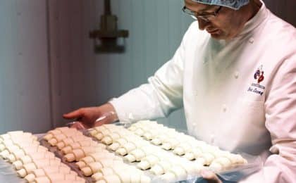 La société Lecoq Cuisine a été fondée en 1991 à New York par le chef pâtissier et maître boulanger normand Éric Lecoq. La société Lecoq Cuisine a été fondée en 1991 à New York par le chef pâtissier et maître boulanger normand Éric Lecoq.