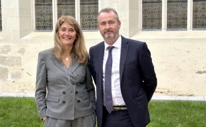 Sophie Sabot-Barcet, Présidente du Conseil supérieur du notariat, et Olivier Arens, Président du Conseil régional des notaires de la cour d’appel de Rennes, lors de l’Assemblée générale des notaires du 23 novembre 2022.