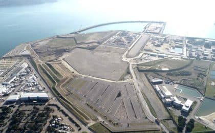 Le polder de Brest, c’est un terminal industriel de 50 ha et 380 m de quai dédié à l’éolien offshore,