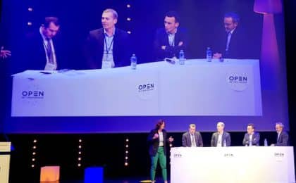 Vincent Faujour, président de Piriou (29), Jacques le Mancq, directeur général de Broadpeak (35), Sébastien Floc’h, directeur général de la Sill (29) et Marc Capdeville, directeur général du site morbihannais de Baxter de g à d : Vincent Faujour, président de Piriou (29), Jacques le Mancq, directeur général de Broadpeak (35), Sébastien Floc’h, directeur général de la Sill (29) et Marc Capdeville, directeur général du site morbihannais de Baxter